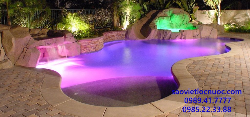 Đèn led bể bơi 7 màu cho phép trang trí bể bơi